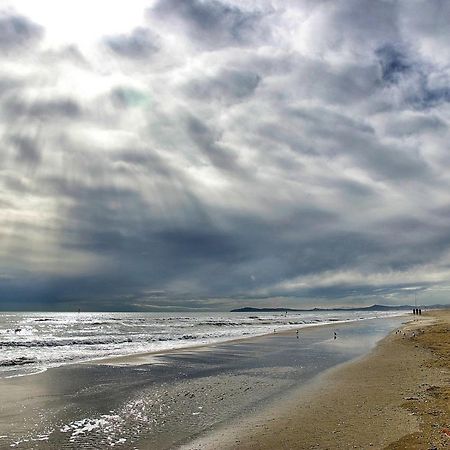 La Casetta Rossa Rimini Bagian luar foto
